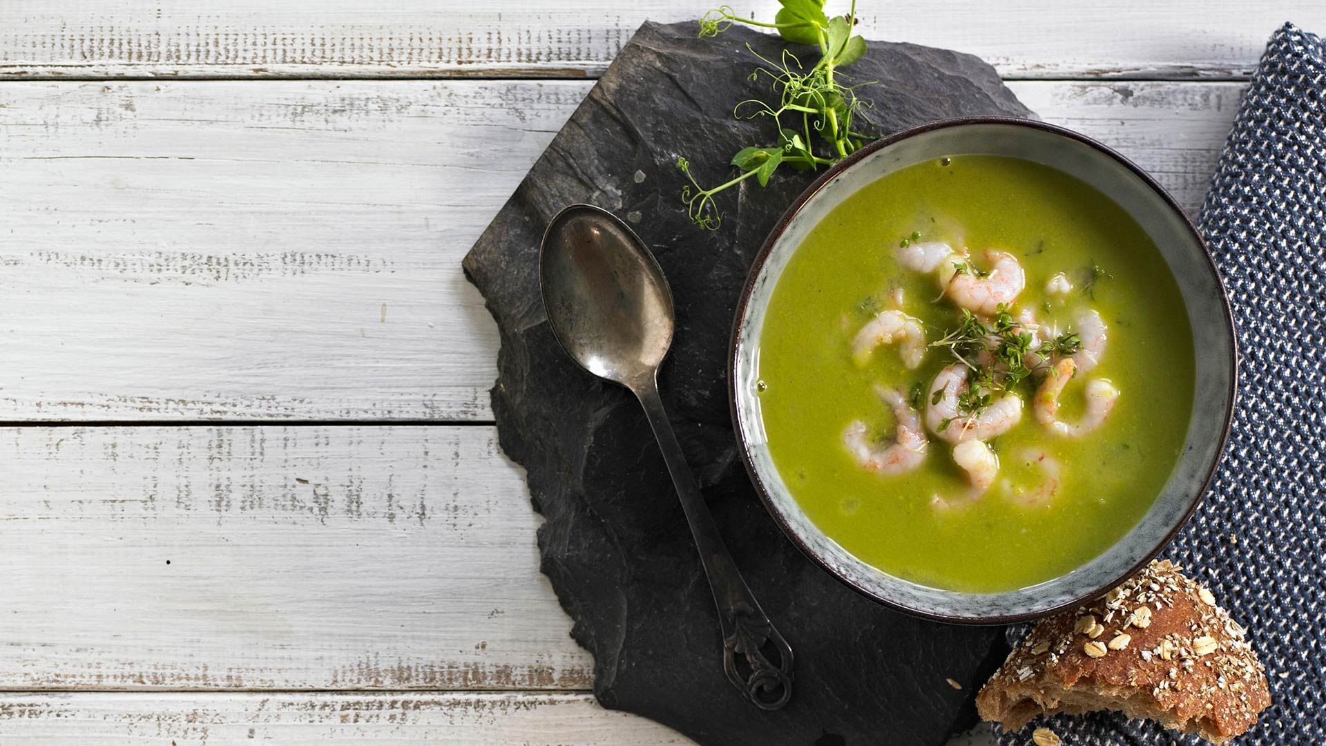 Ærtesuppe med rejer