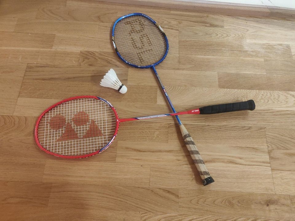 Badminton