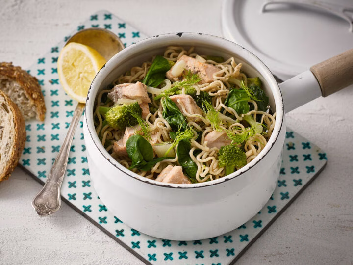 One pot laks og nudler