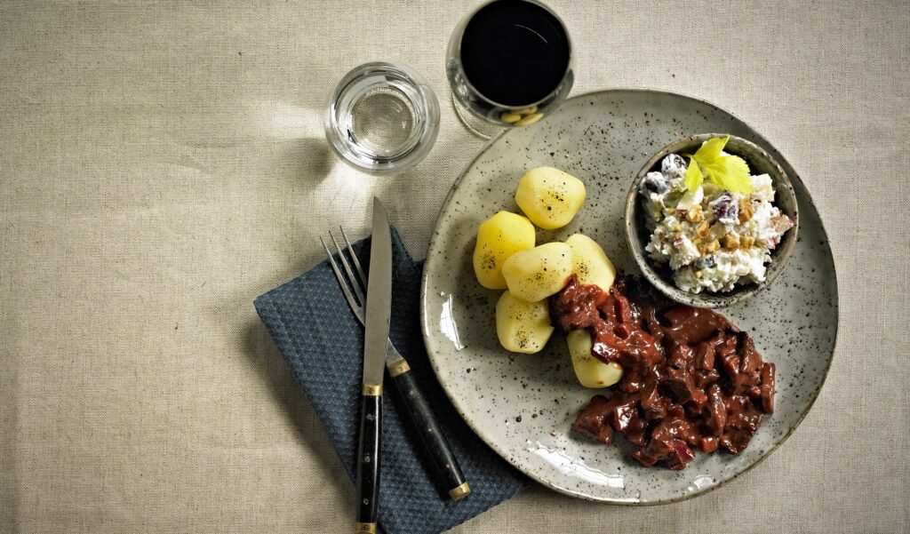 Vildtgryde med waldorfsalat
