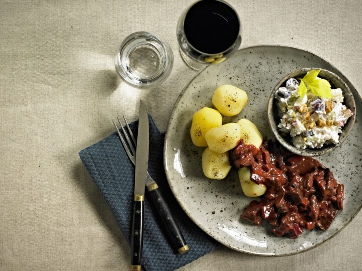 Vildtgryde med waldorfsalat